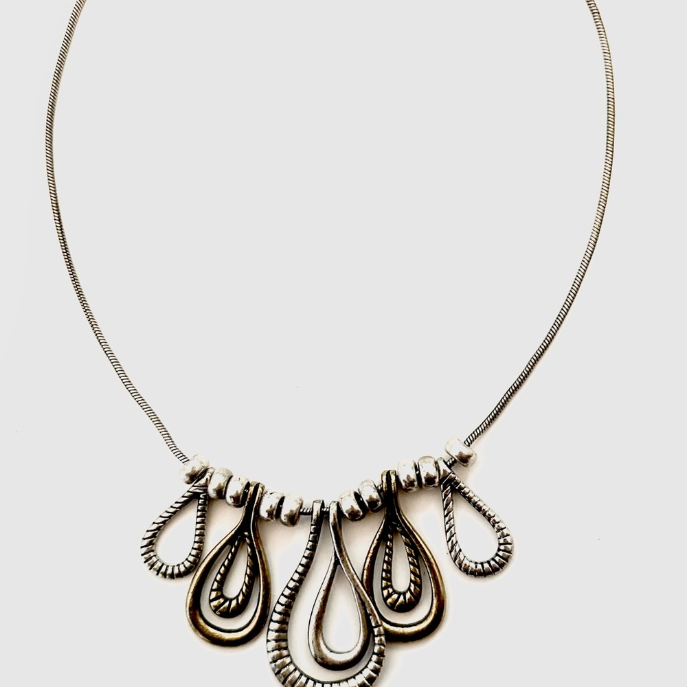 Elegant Statement Teardrop Necklace